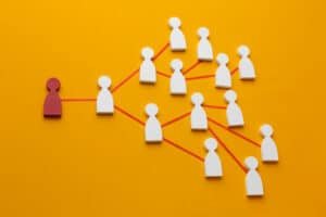 bonhomme bois fil rouge réseau