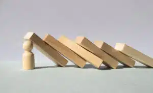 domino bonhomme en bois