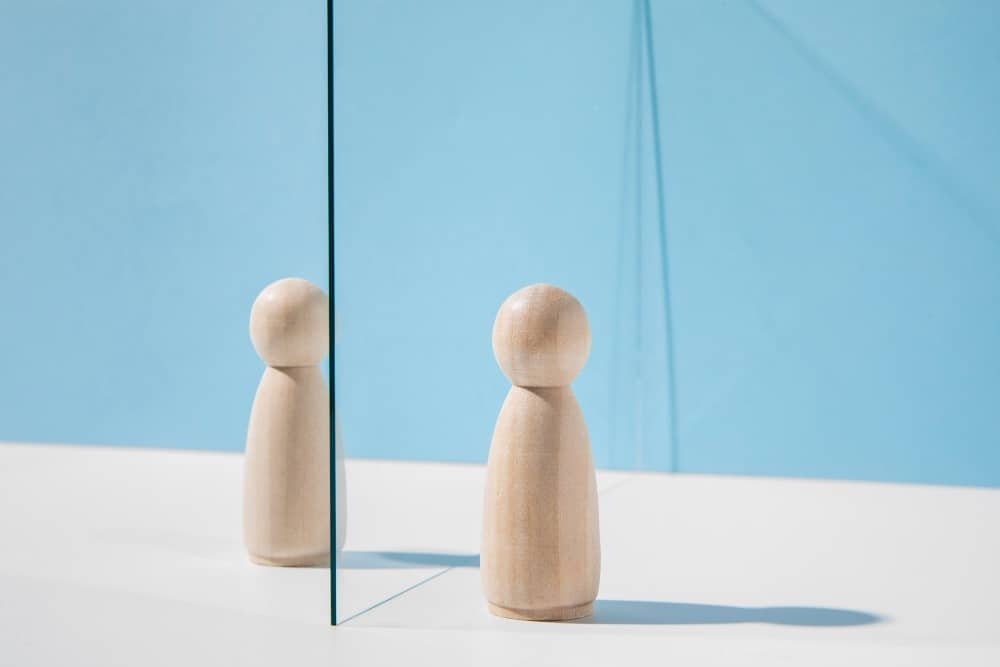 Bonhomme bois reflet